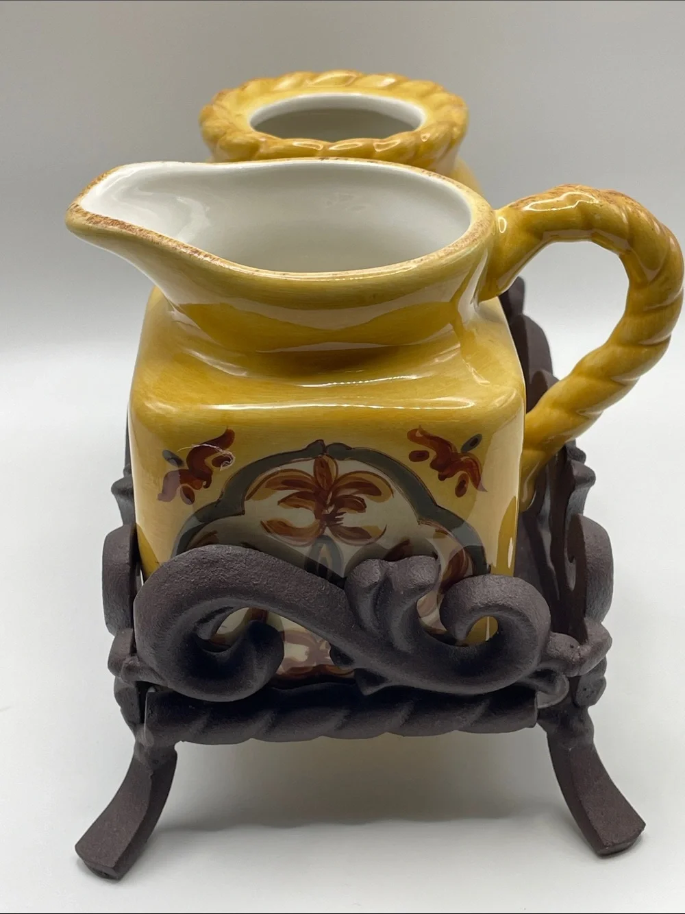 Artimino Tuscan Countryside Sienna Creamer, SugarJar (No Lid) with Metal Holder